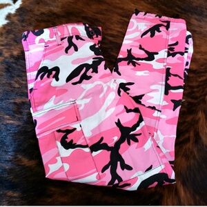 NWOT Camo pants